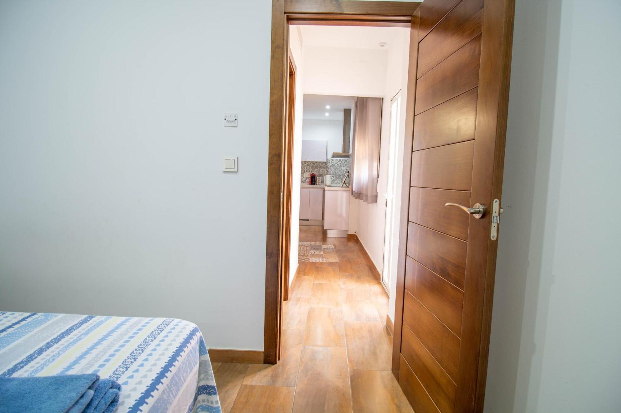 Rentitspain Confortable Apartamento Con Patio En โมตริล ภายนอก รูปภาพ
